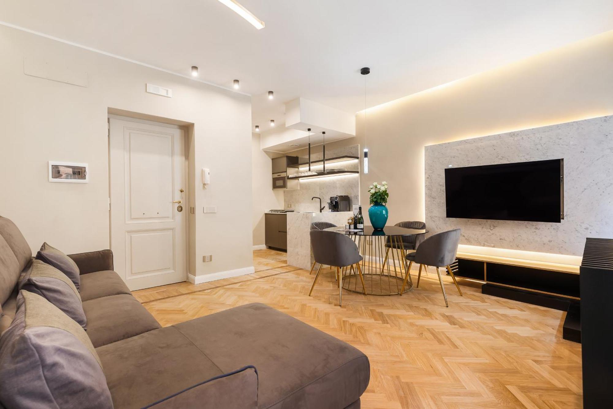 Spanish Steps Modern Gem