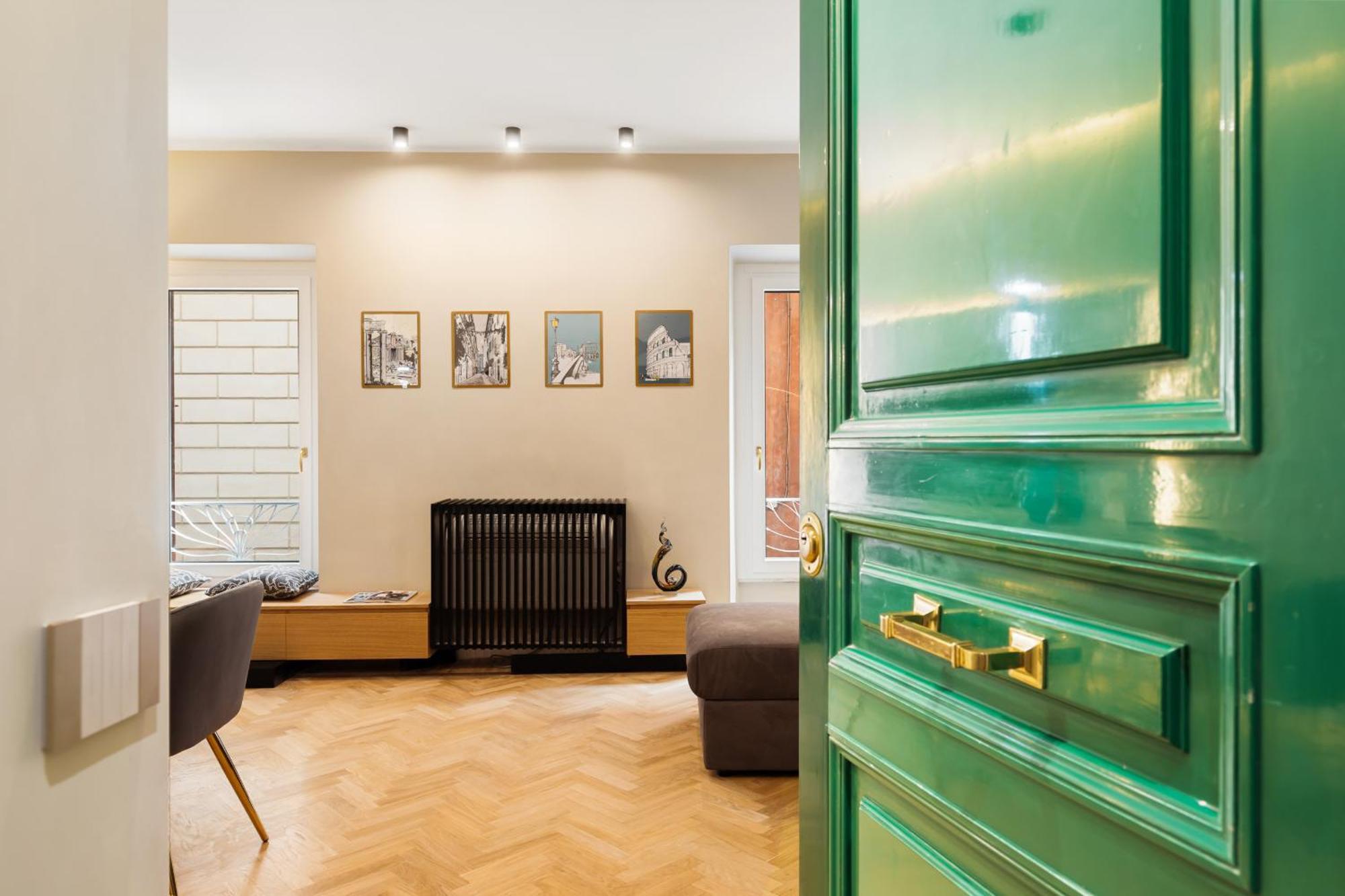 Spanish Steps Modern Gem * Rom