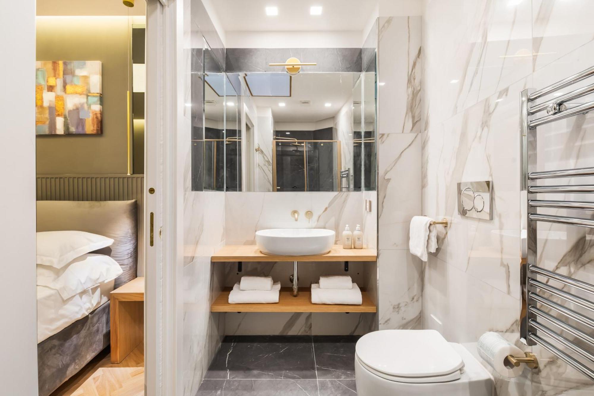 Apartment Spanish Steps Modern Gem