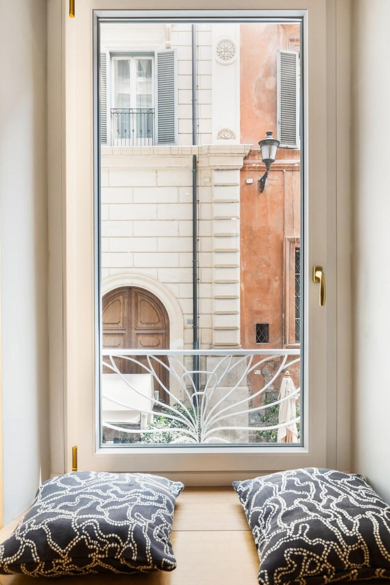 Spanish Steps Modern Gem Lägenhet *